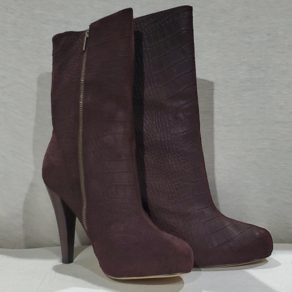 Colin Stuart reptile embossed dark purple/brown platform heeled boots euc